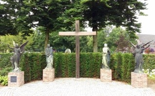 Renovatie absouteplaats begraafplaats Diessen