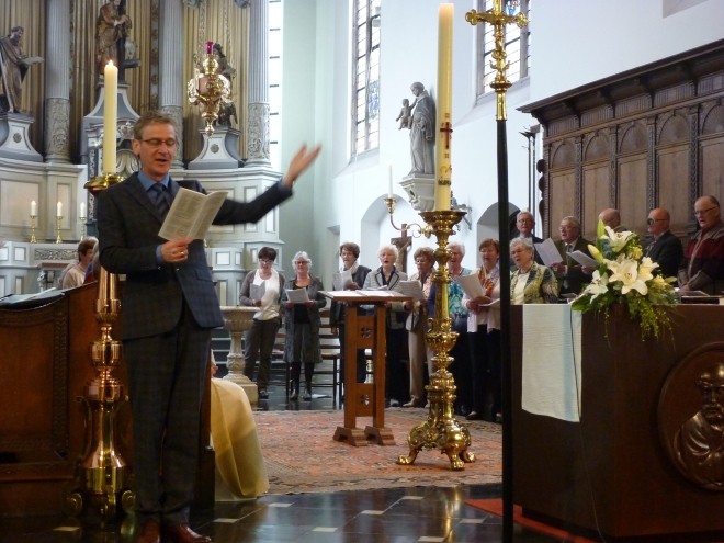 Beekse Cantorij o.l.v. Jac Peeters met organist Ad van Sleuwen